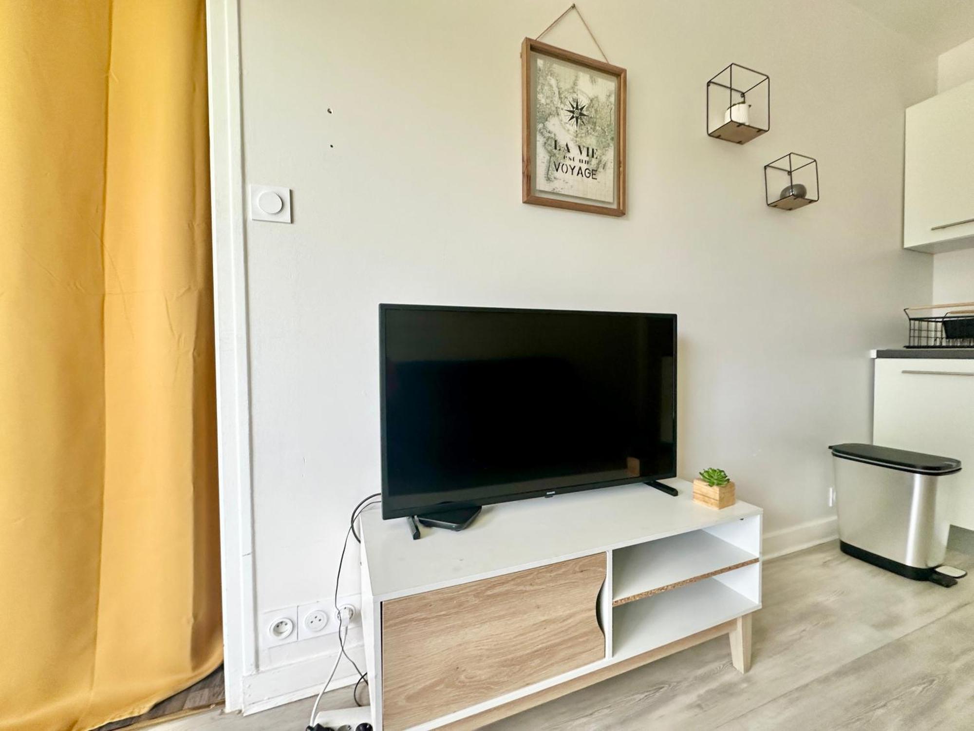 Apartment Le Peri T2 Entierement Renove Avec Balcon Limoges