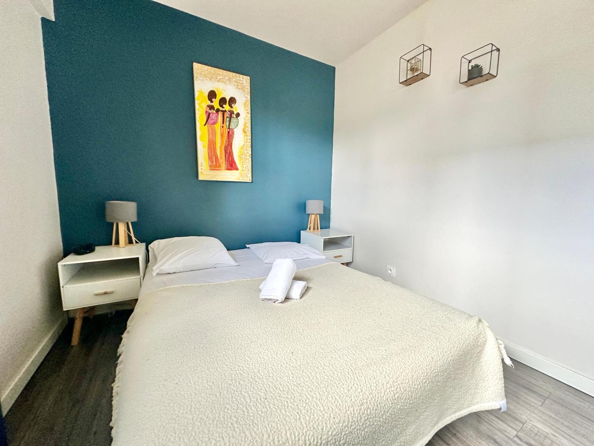 Le Peri T2 Entierement Renove Avec Balcon Appartement *