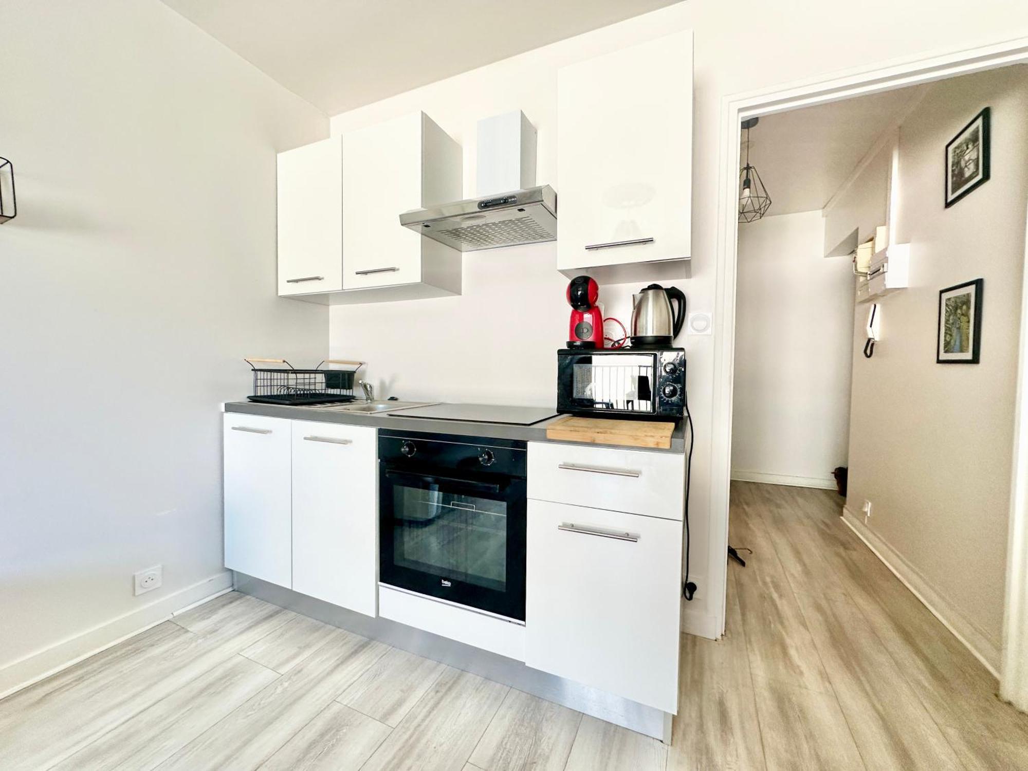Le Peri T2 Entierement Renove Avec Balcon Appartement